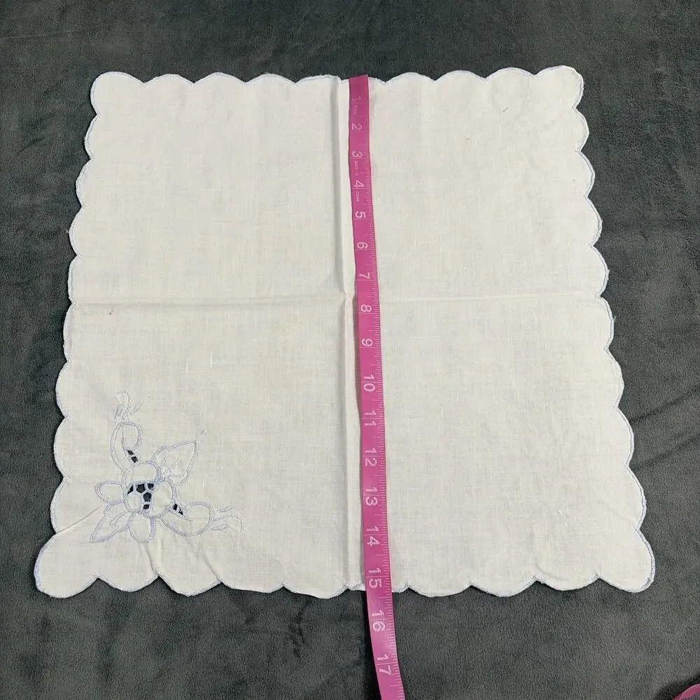 Vintage Cloth Napkins White/Blue Floral Corner Embroidery Scalloped Edge (8)